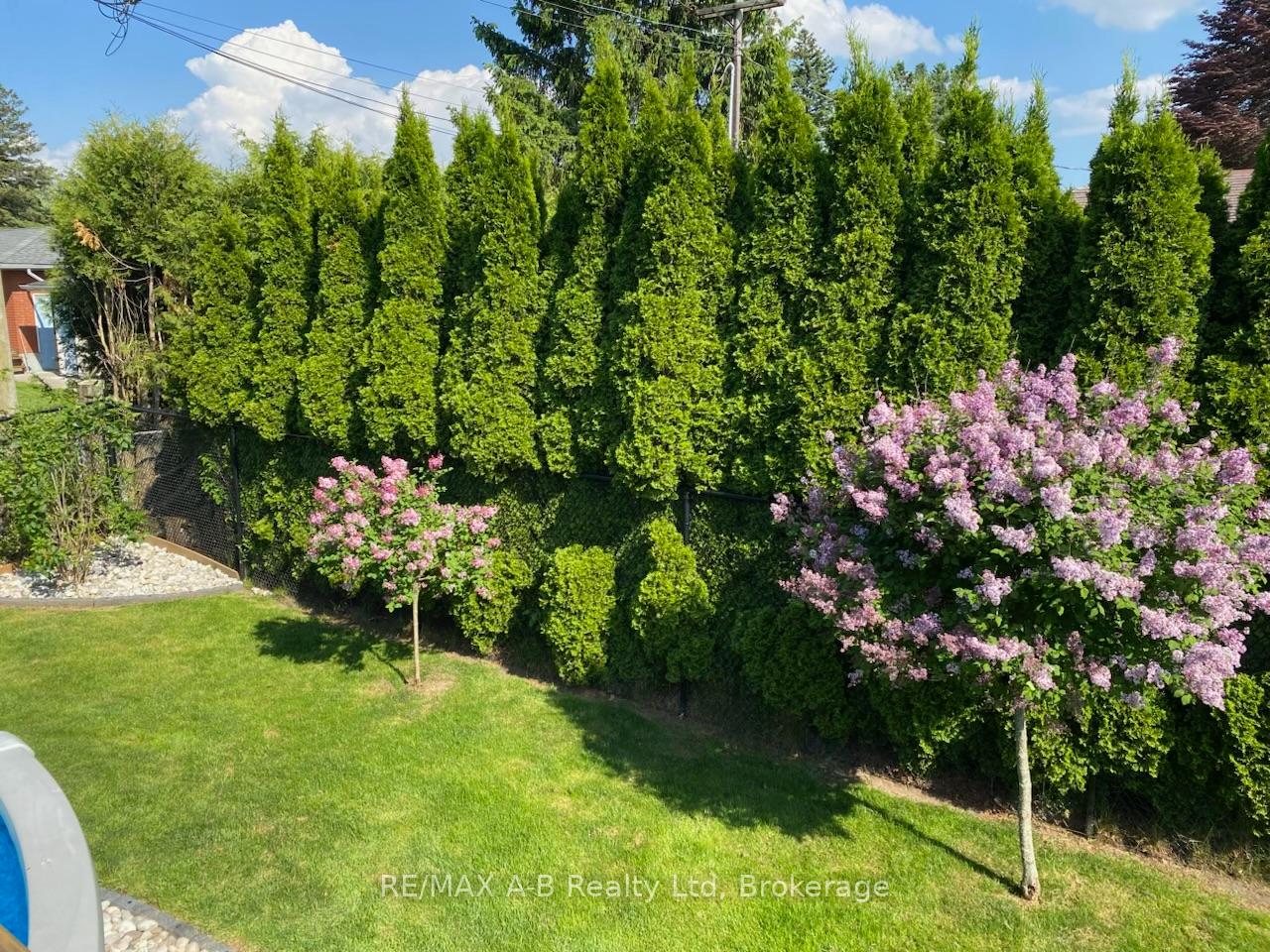 Photo 31 of 684 Hiawatha Boulevard, Hamilton, Ancaster — HOMEH