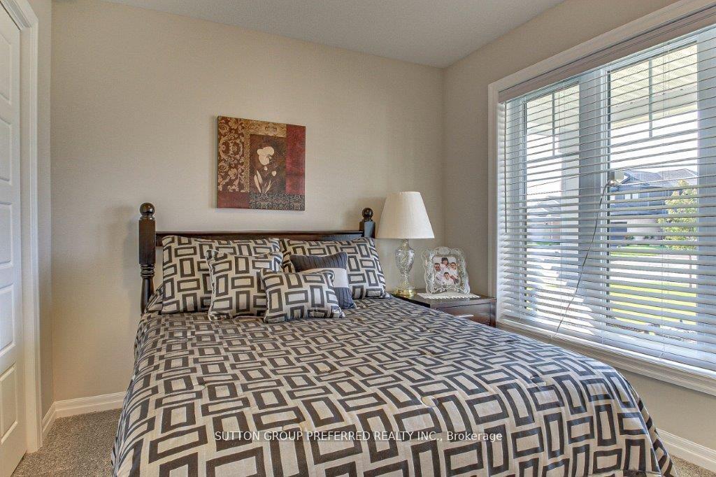 Photo 5 of 3 Auburn Drive, St. Thomas — HOMEH
