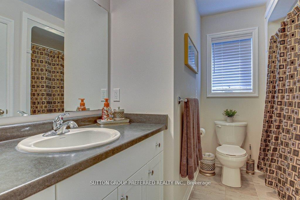 Photo 6 of 3 Auburn Drive, St. Thomas — HOMEH