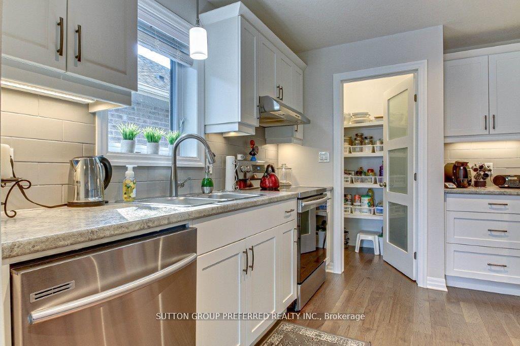 Photo 11 of 3 Auburn Drive, St. Thomas — HOMEH