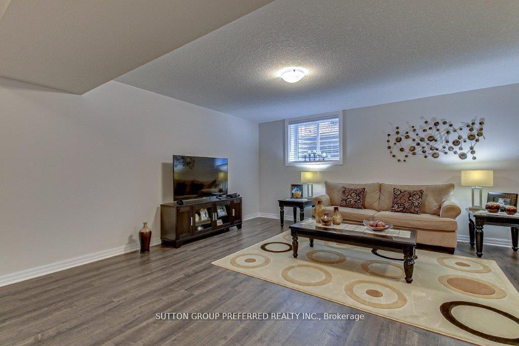 Photo 18 of 3 Auburn Drive, St. Thomas — HOMEH
