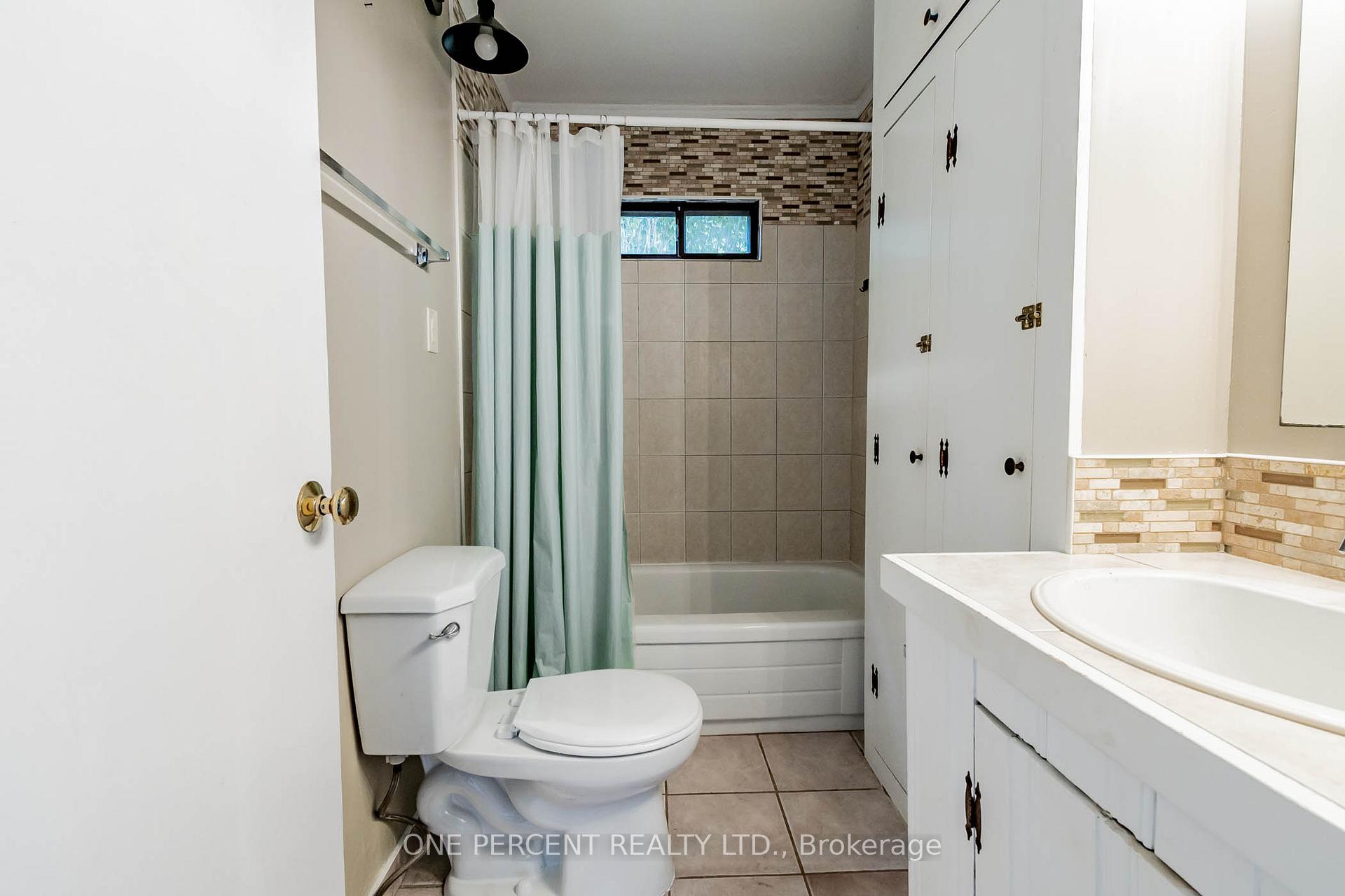 Photo 10 of 63 Bradley Street, St. Catharines, Burleigh Hill — HOMEH