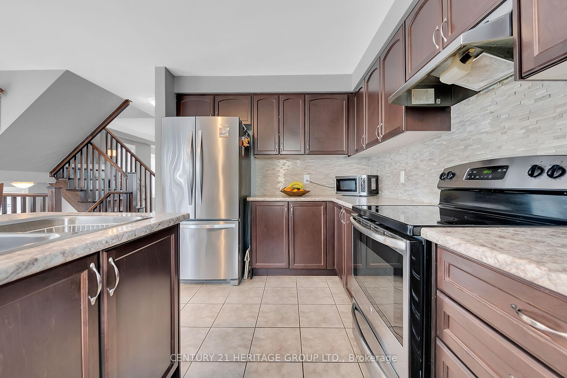 Photo 18 of 2 England Terrace, Hamilton, Stoney Creek Mountain — HOMEH