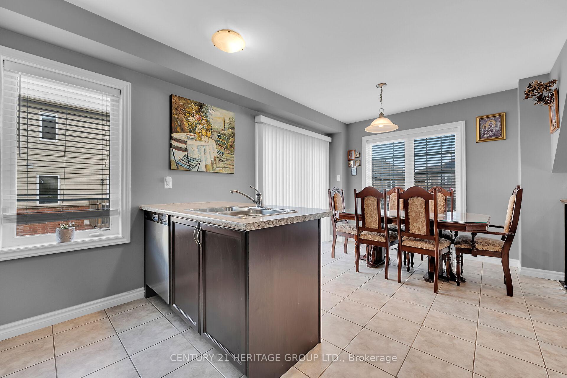 Photo 19 of 2 England Terrace, Hamilton, Stoney Creek Mountain — HOMEH