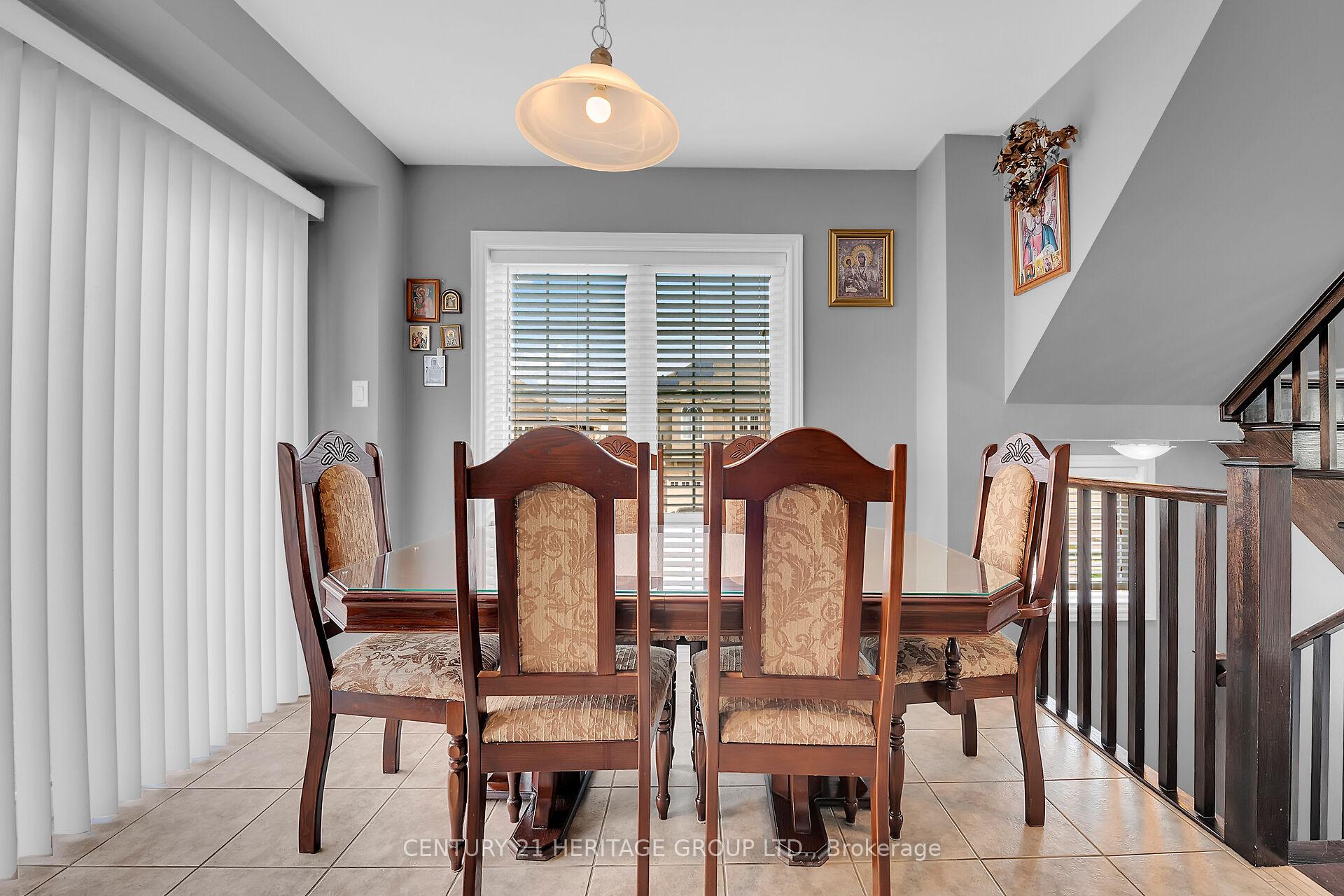 Photo 20 of 2 England Terrace, Hamilton, Stoney Creek Mountain — HOMEH
