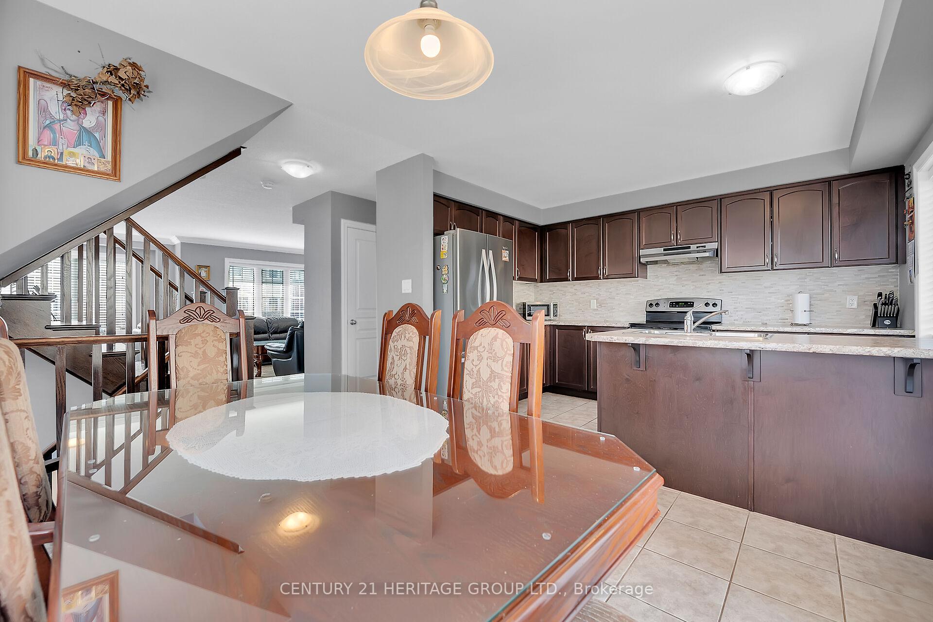 Photo 21 of 2 England Terrace, Hamilton, Stoney Creek Mountain — HOMEH