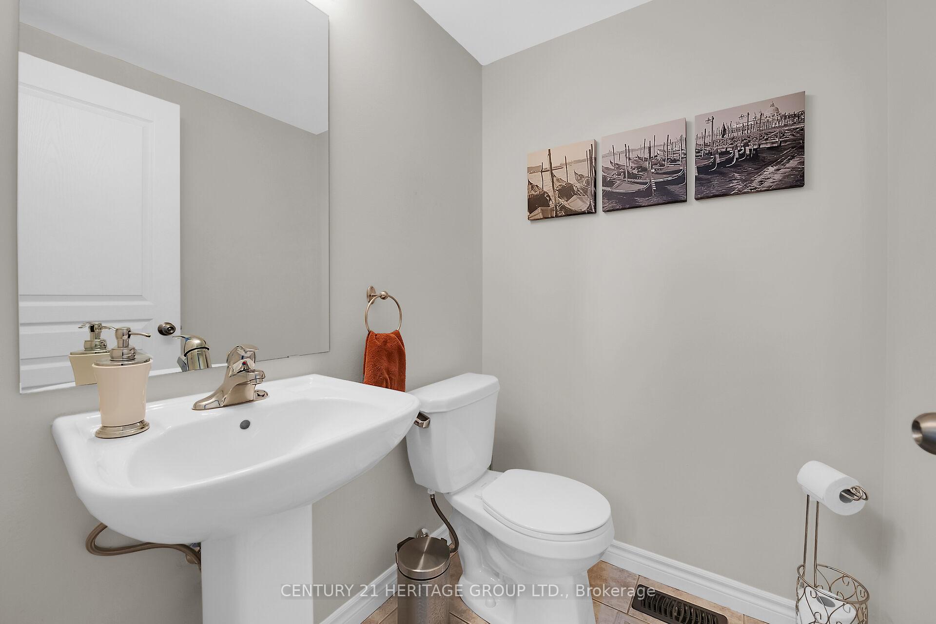 Photo 31 of 2 England Terrace, Hamilton, Stoney Creek Mountain — HOMEH