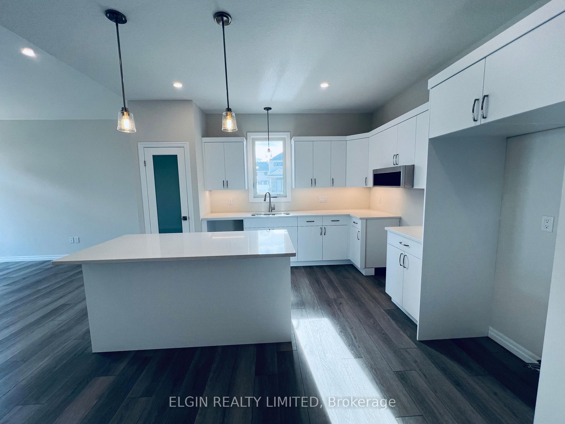 Photo 10 of 56 Dunning Way, St. Thomas — HOMEH