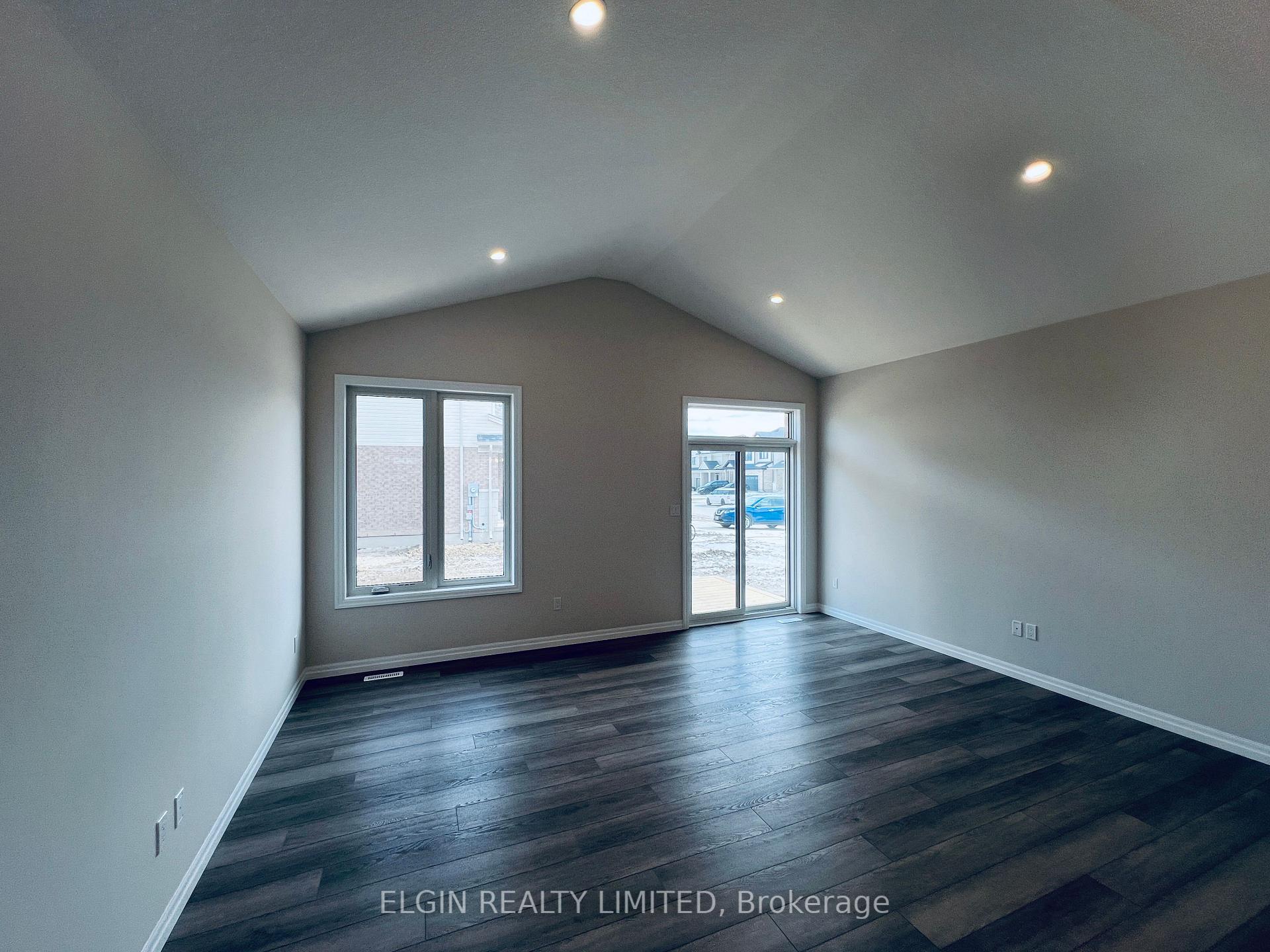 Photo 14 of 56 Dunning Way, St. Thomas — HOMEH