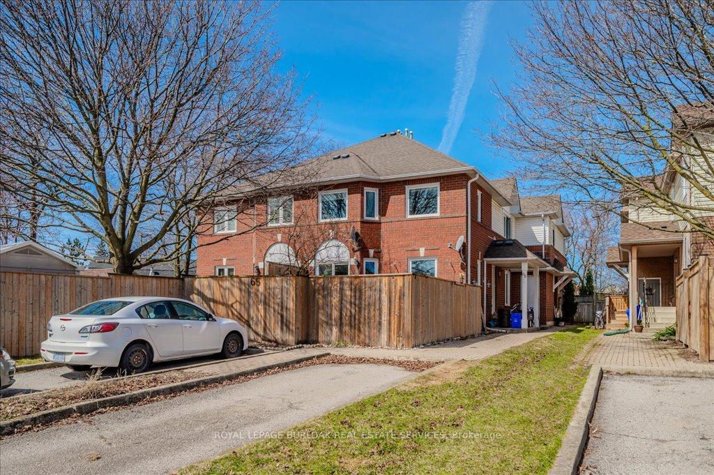 Front of 67 Harnesworth Crescent