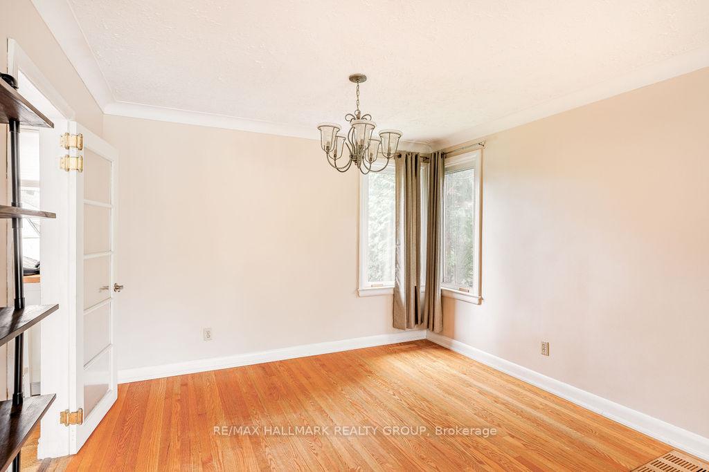 Photo 7 of 2042 Honeywell Avenue, Ottawa, Carlingwood — HOMEH