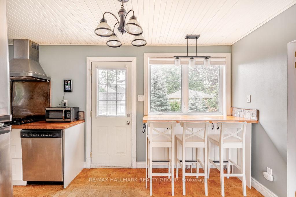 Photo 11 of 2042 Honeywell Avenue, Ottawa, Carlingwood — HOMEH
