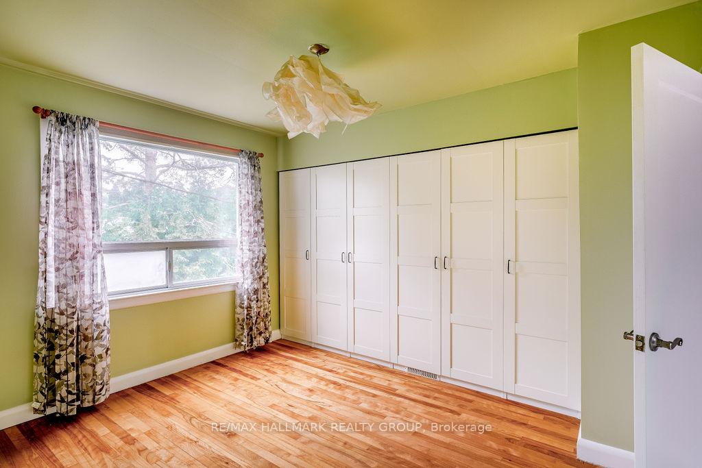 Photo 21 of 2042 Honeywell Avenue, Ottawa, Carlingwood — HOMEH