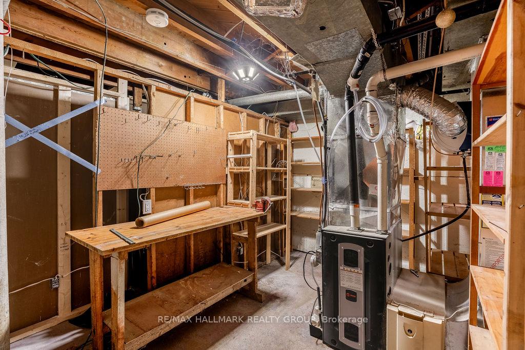 Photo 33 of 2042 Honeywell Avenue, Ottawa, Carlingwood — HOMEH
