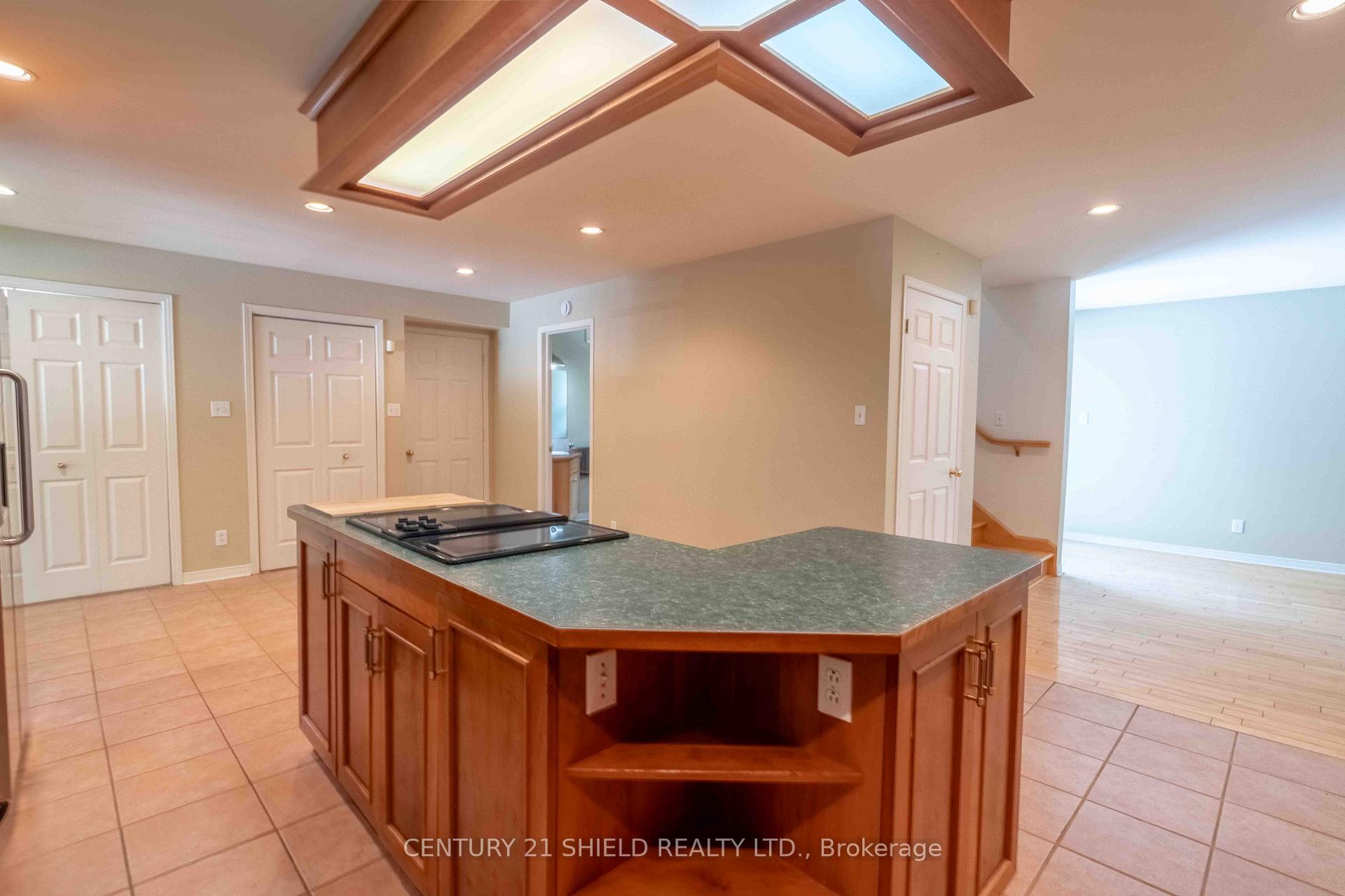 Photo 11 of 315 Eleventh Street E, Cornwall — HOMEH