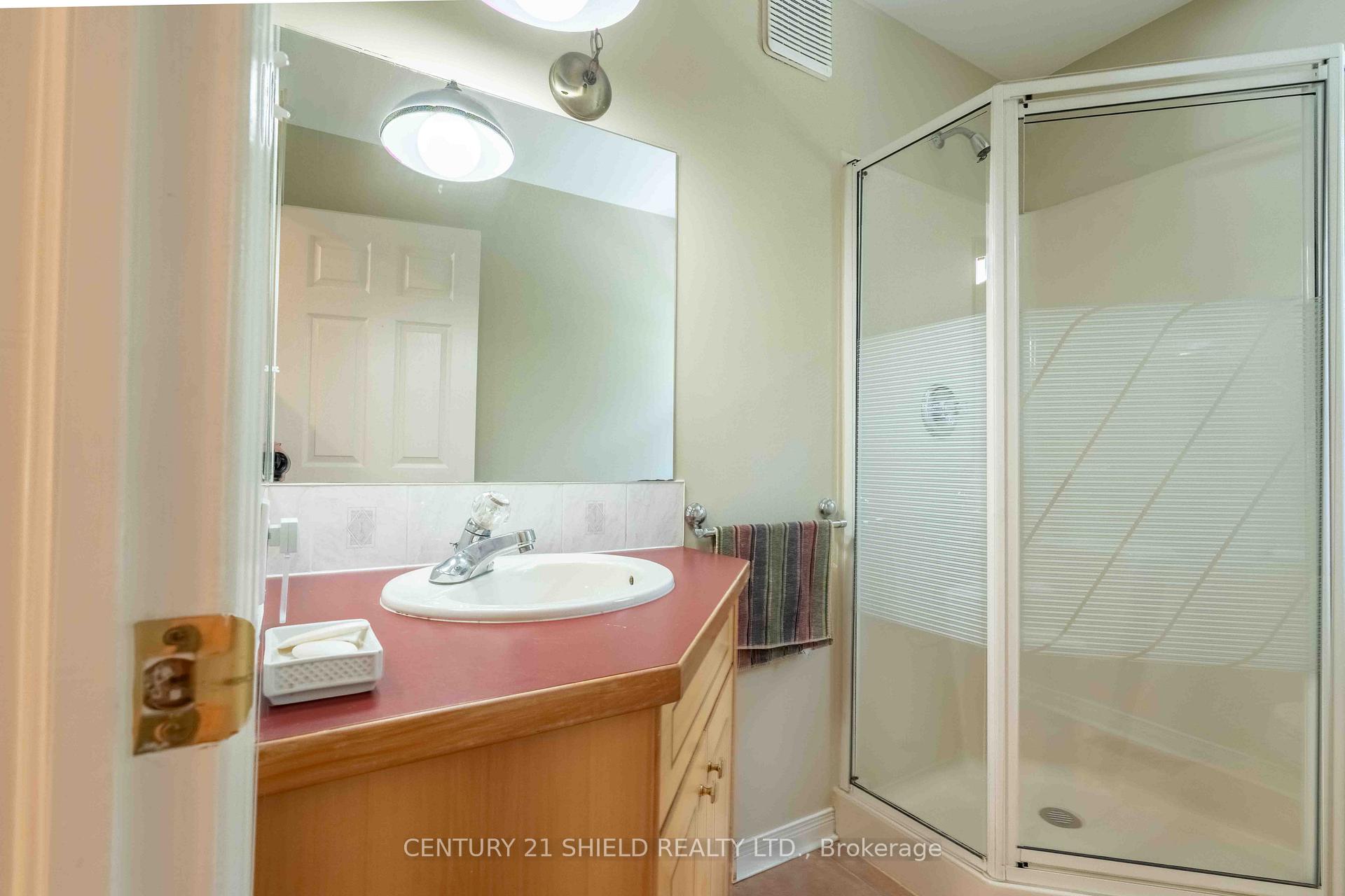 Photo 21 of 315 Eleventh Street E, Cornwall — HOMEH