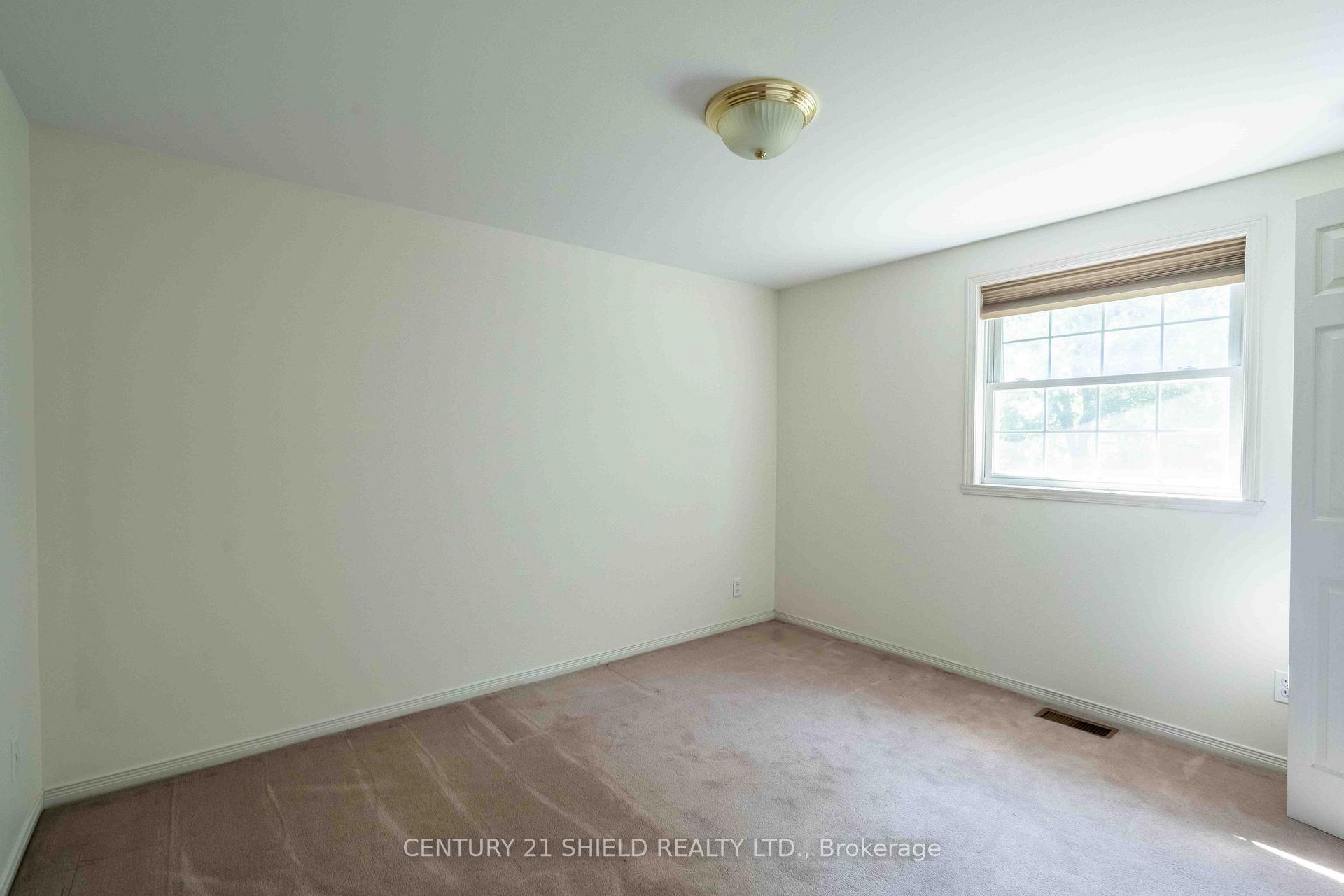 Photo 26 of 315 Eleventh Street E, Cornwall — HOMEH