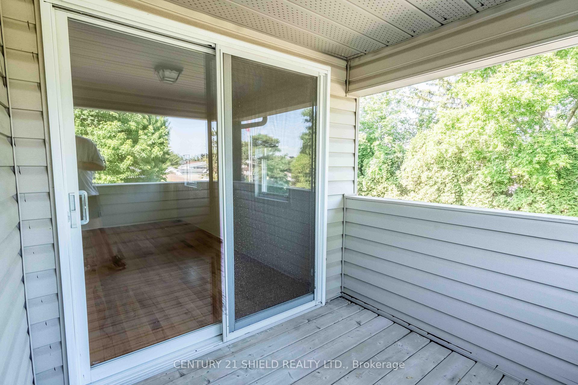 Photo 27 of 315 Eleventh Street E, Cornwall — HOMEH