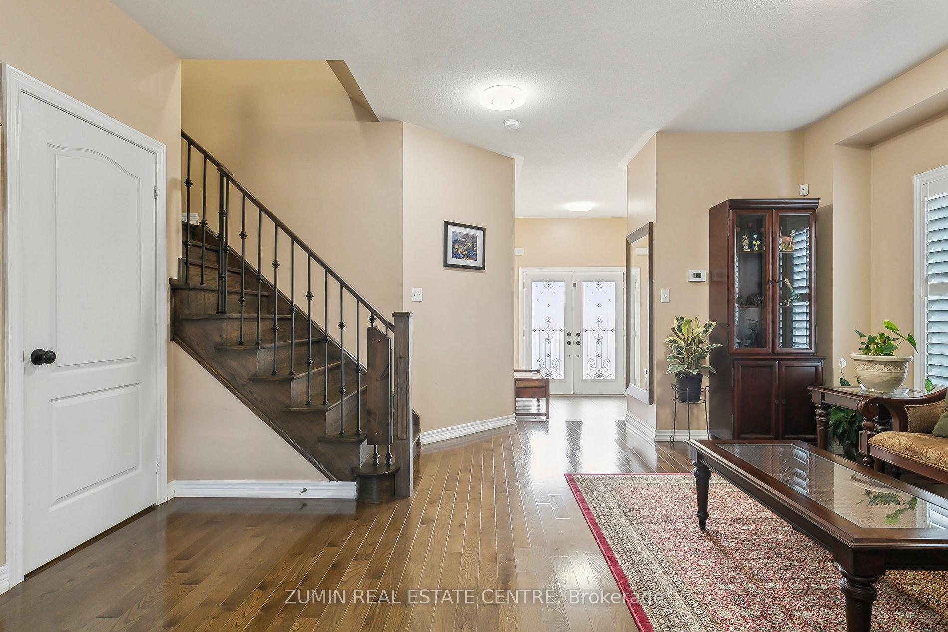 Photo 7 of 12 Tatra Crescent, Brampton, Bram West — HOMEH