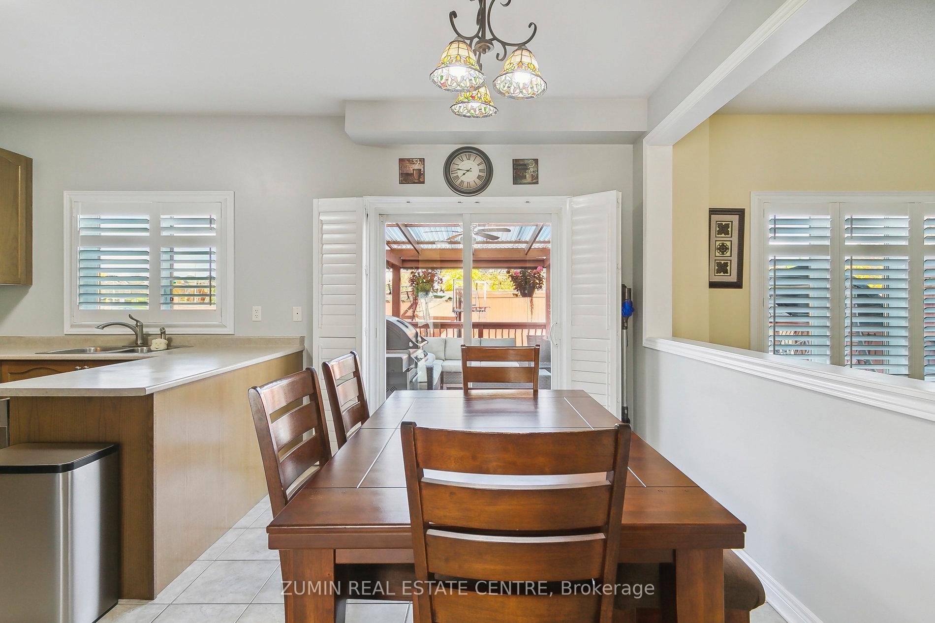 Photo 10 of 12 Tatra Crescent, Brampton, Bram West — HOMEH