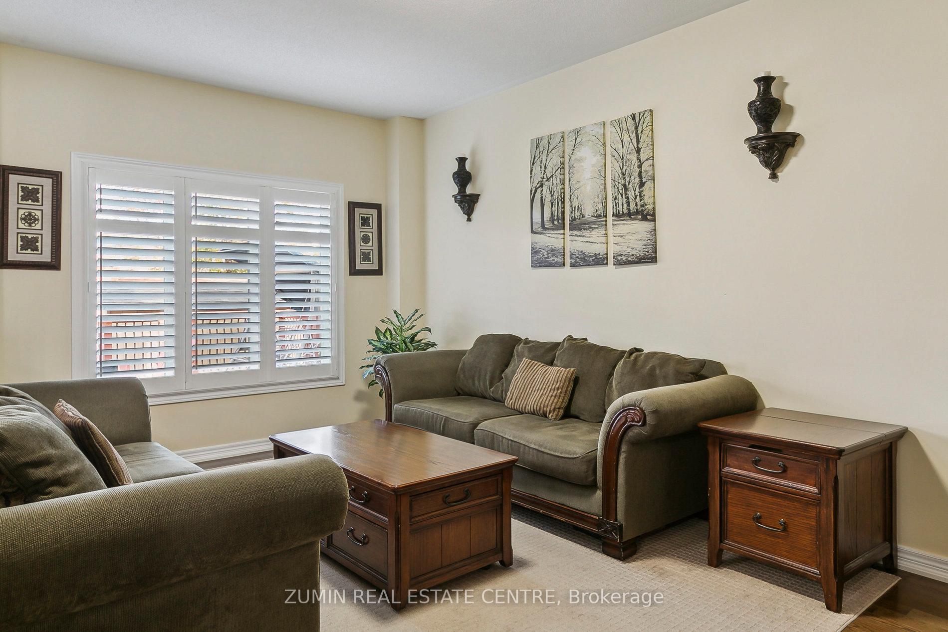 Photo 13 of 12 Tatra Crescent, Brampton, Bram West — HOMEH