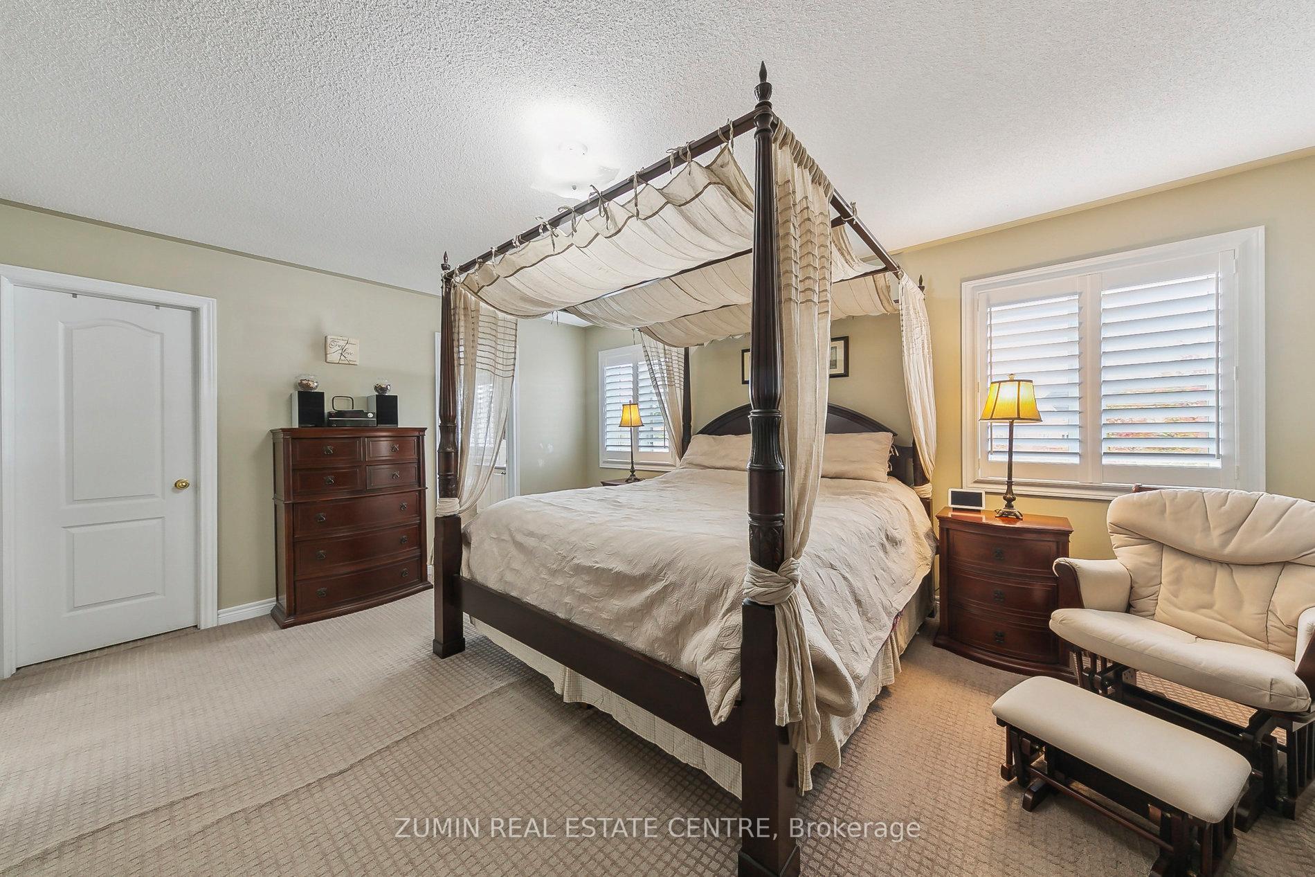 Photo 19 of 12 Tatra Crescent, Brampton, Bram West — HOMEH