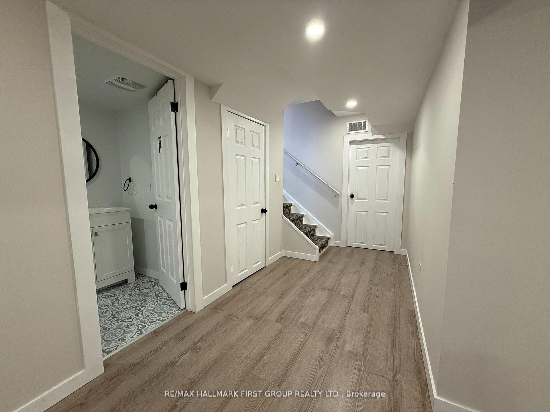 Photo 3 of 12 Crombie Street, Clarington, Bowmanville — HOMEH