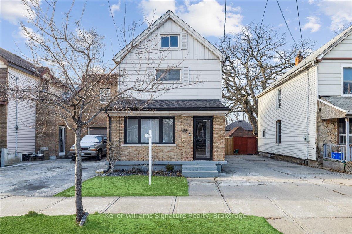 Photo 1 of 418 Upper Wellington Street, Hamilton, Centremount — HOMEH