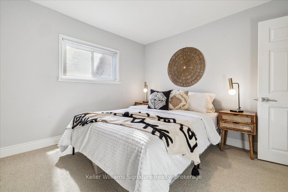 Photo 23 of 418 Upper Wellington Street, Hamilton, Centremount — HOMEH