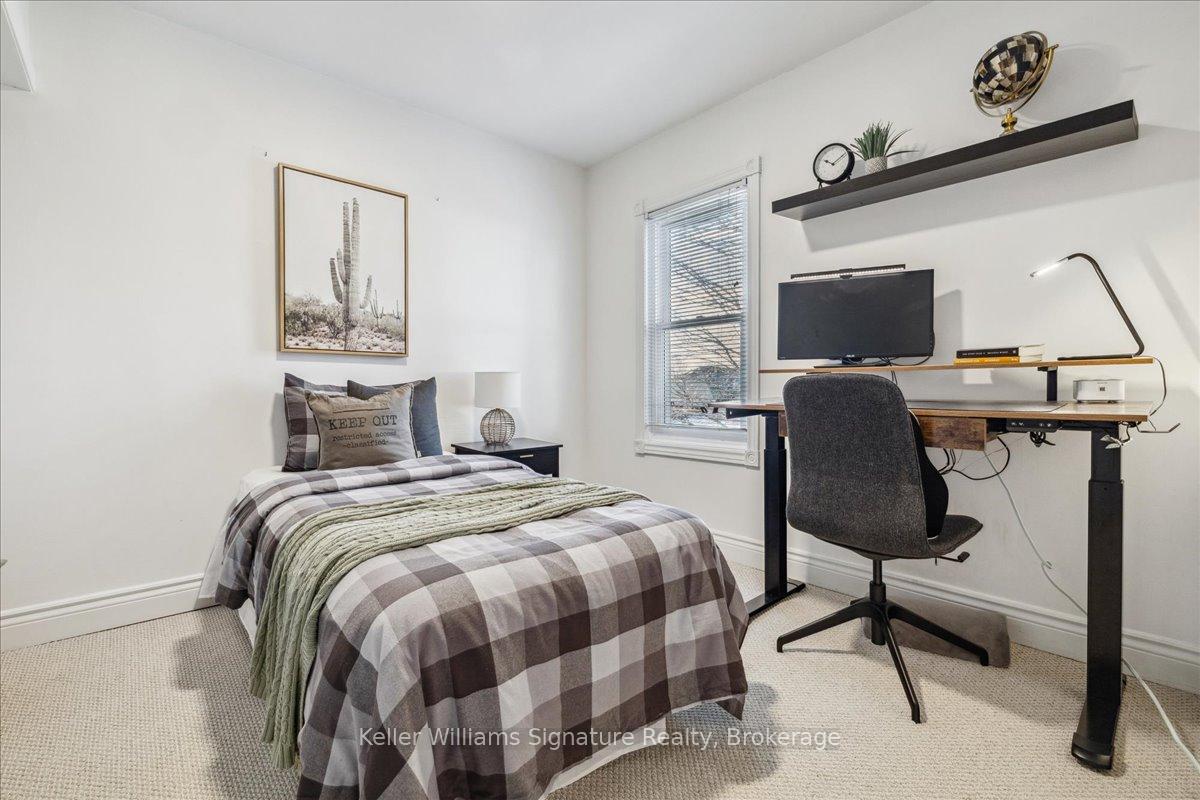 Photo 26 of 418 Upper Wellington Street, Hamilton, Centremount — HOMEH