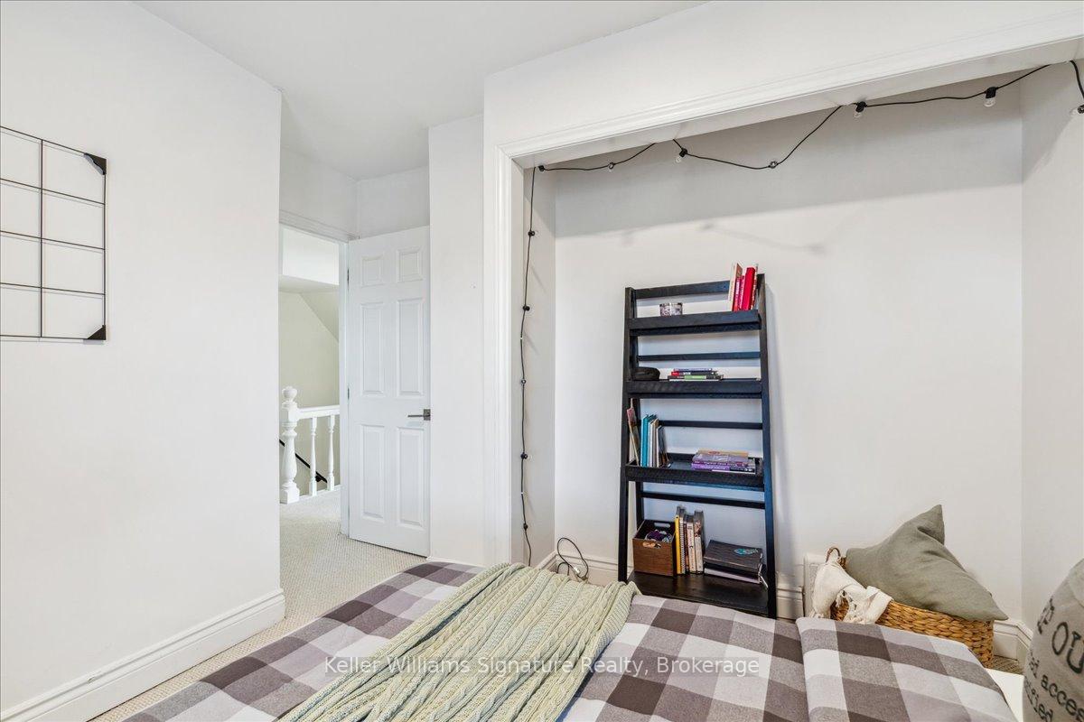Photo 28 of 418 Upper Wellington Street, Hamilton, Centremount — HOMEH