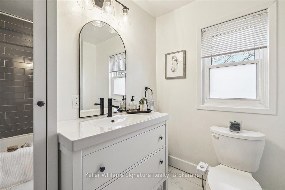 Photo 30 of 418 Upper Wellington Street, Hamilton, Centremount — HOMEH