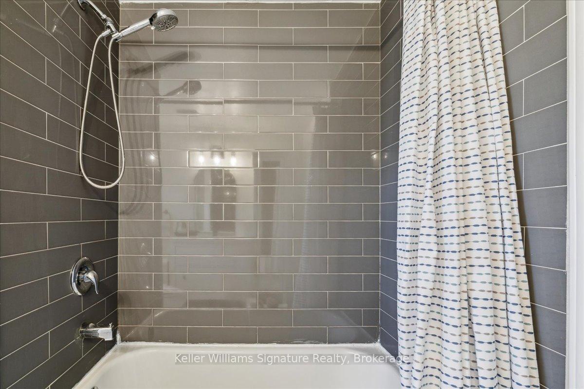 Photo 31 of 418 Upper Wellington Street, Hamilton, Centremount — HOMEH