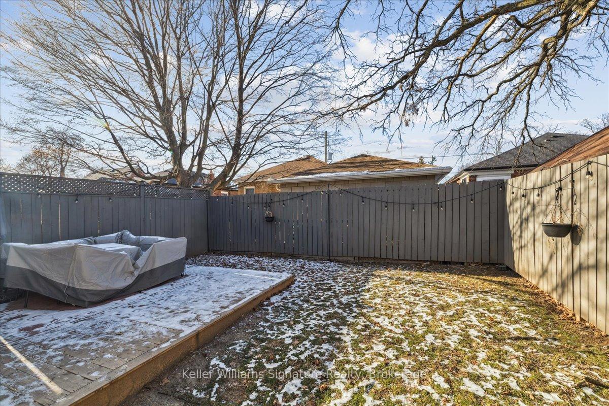 Photo 36 of 418 Upper Wellington Street, Hamilton, Centremount — HOMEH