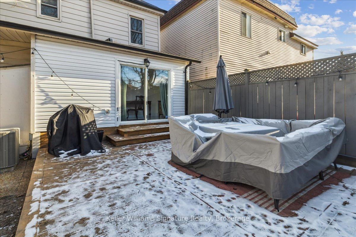 Photo 37 of 418 Upper Wellington Street, Hamilton, Centremount — HOMEH