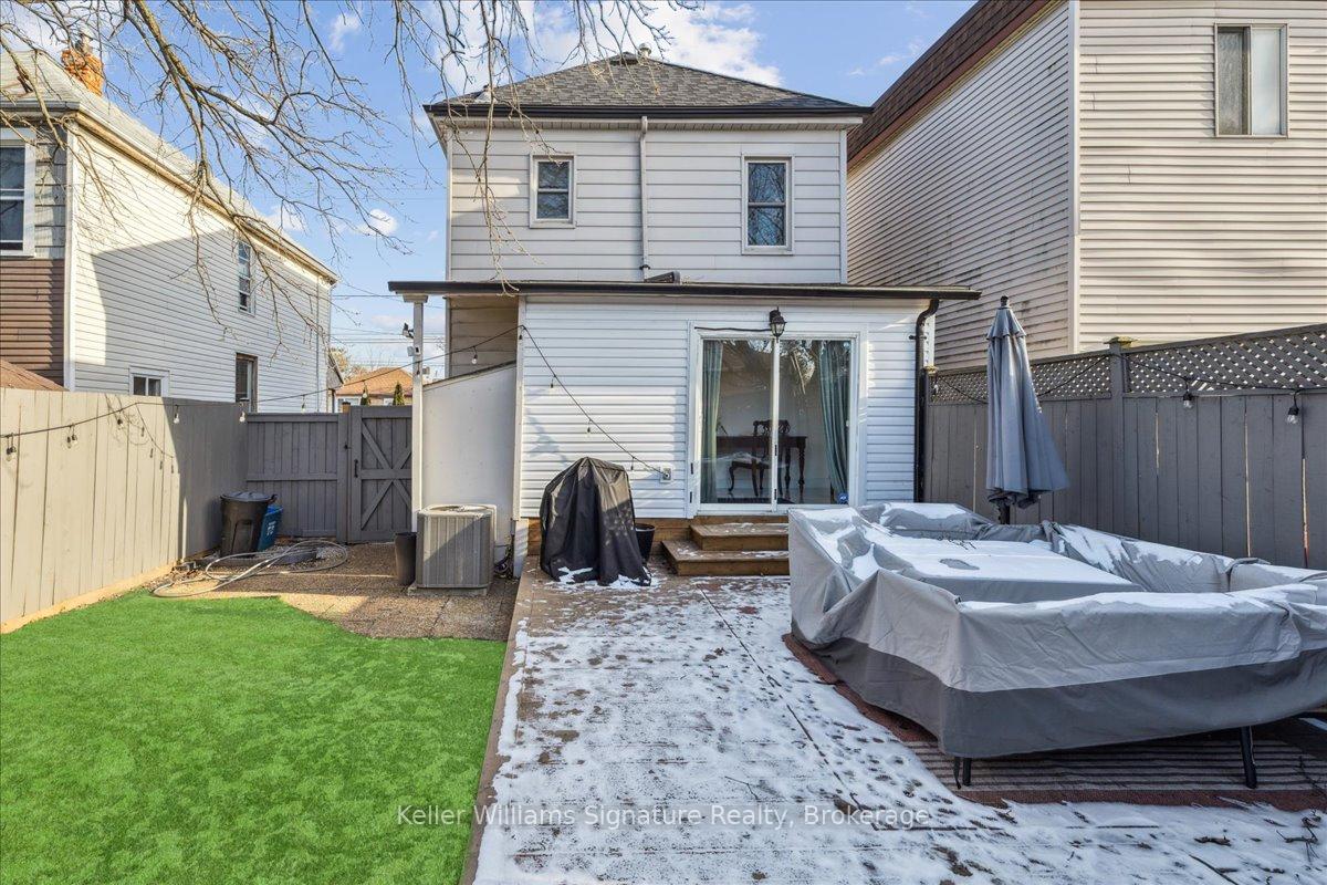 Photo 39 of 418 Upper Wellington Street, Hamilton, Centremount — HOMEH