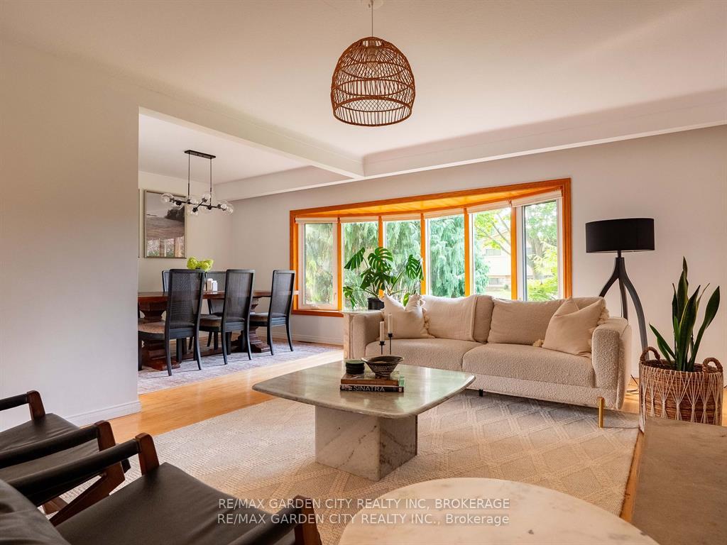 Photo 6 of 15 Rosemount Avenue, St. Catharines, Vine/Linwell — HOMEH