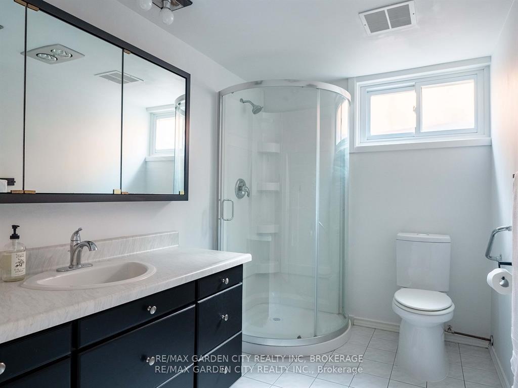 Photo 22 of 15 Rosemount Avenue, St. Catharines, Vine/Linwell — HOMEH