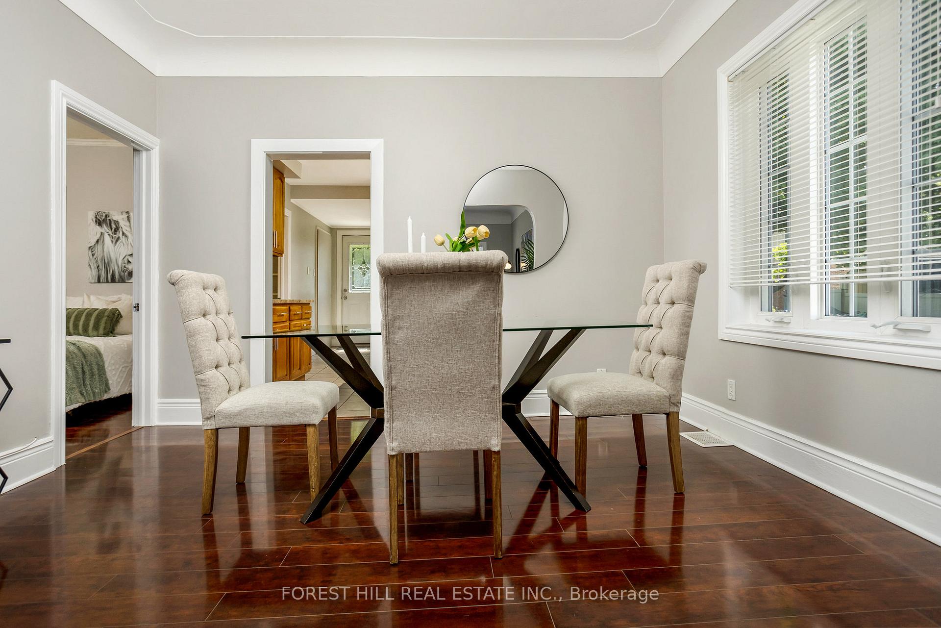 Photo 8 of 224 Brucedale Avenue E, Hamilton, Centremount — HOMEH