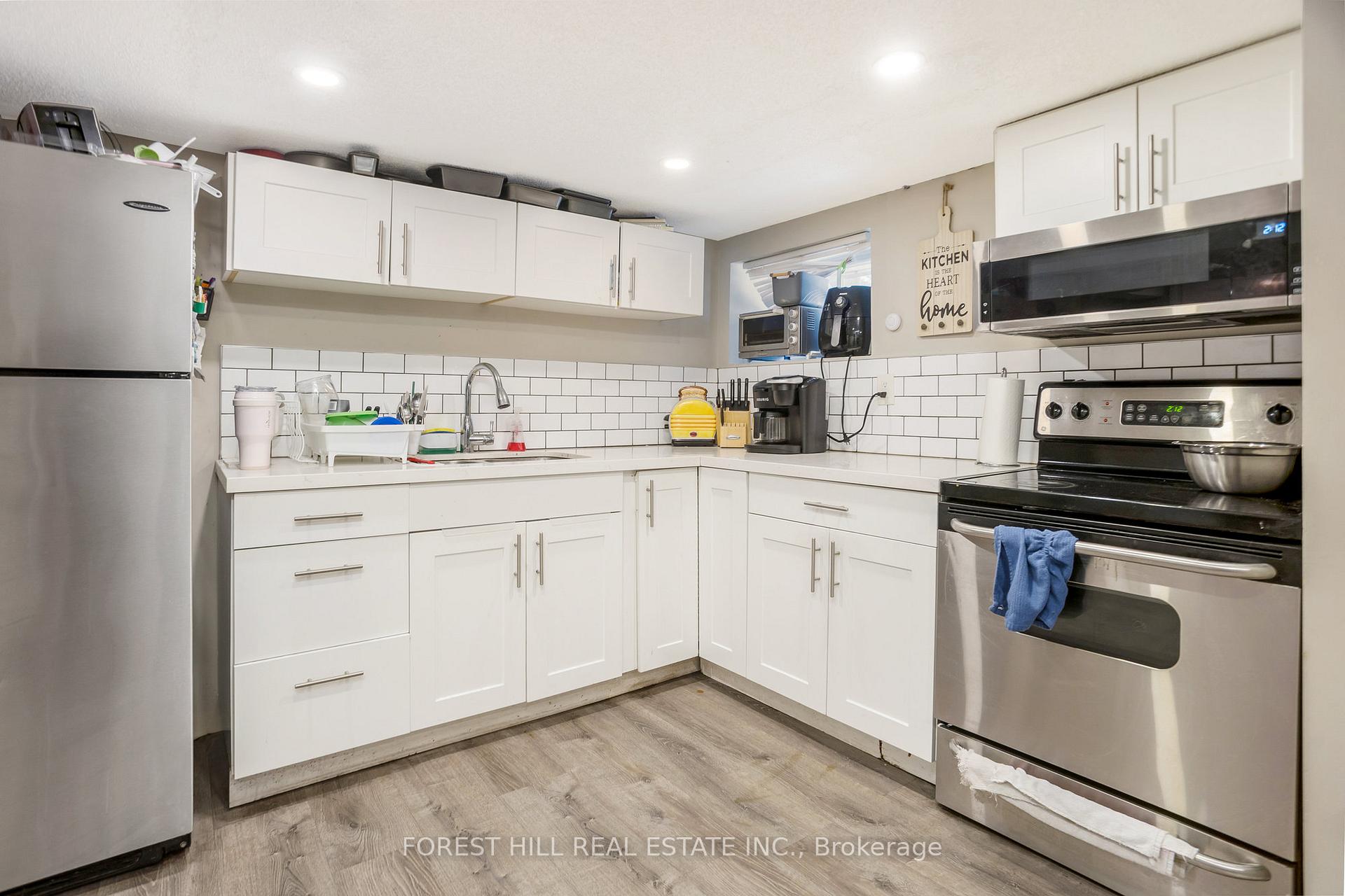 Photo 18 of 224 Brucedale Avenue E, Hamilton, Centremount — HOMEH