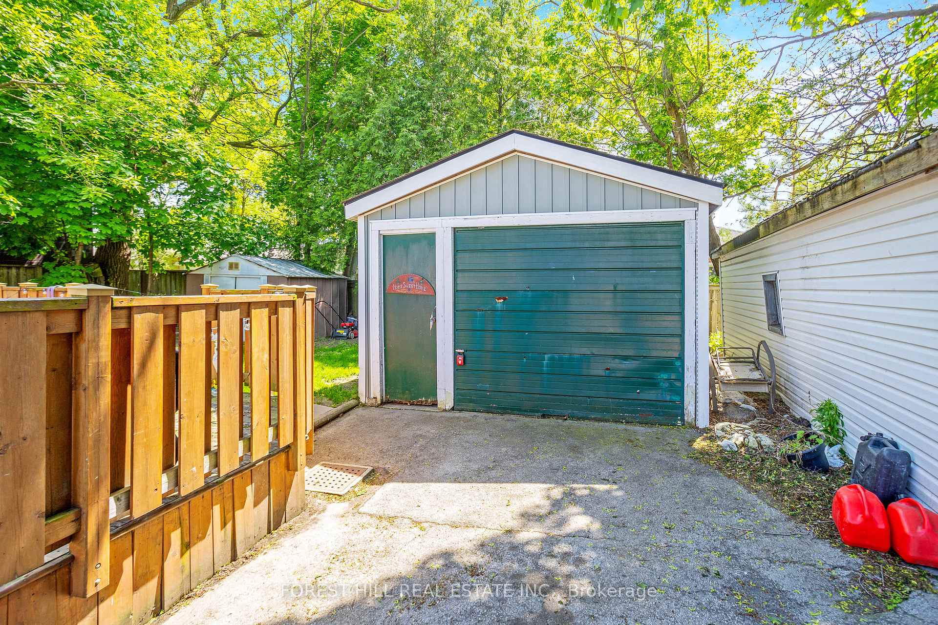Photo 26 of 224 Brucedale Avenue E, Hamilton, Centremount — HOMEH