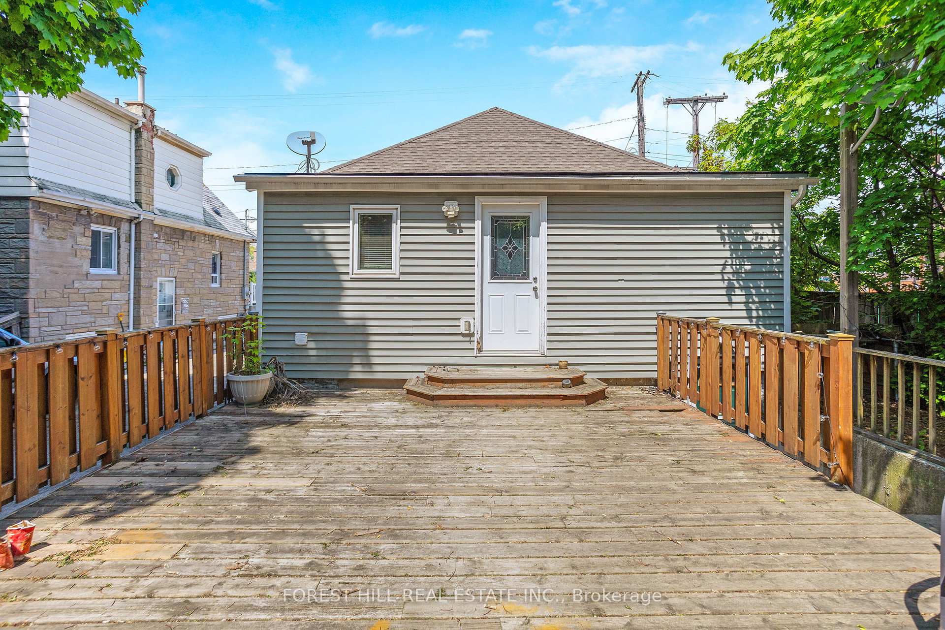 Photo 27 of 224 Brucedale Avenue E, Hamilton, Centremount — HOMEH
