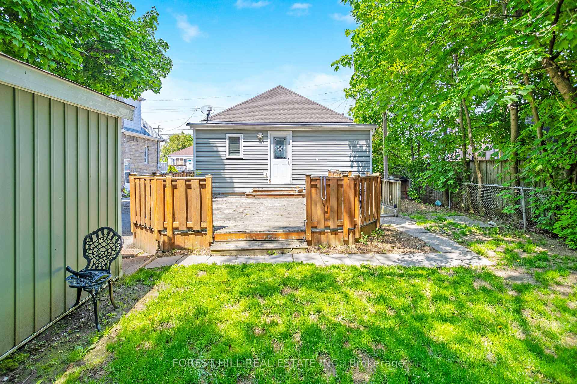 Photo 29 of 224 Brucedale Avenue E, Hamilton, Centremount — HOMEH