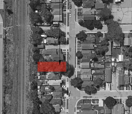 Photo 2 of 110 Mcanulty Boulevard, Hamilton, Industrial Sector — HOMEH