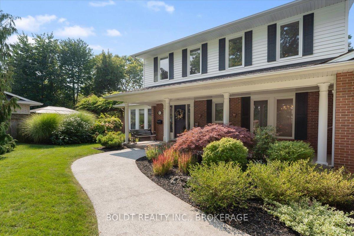 Photo 4 of 25 Royal York Road, St. Catharines, Lakeshore — HOMEH