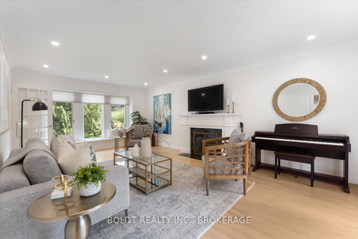 Photo 9 of 25 Royal York Road, St. Catharines, Lakeshore — HOMEH