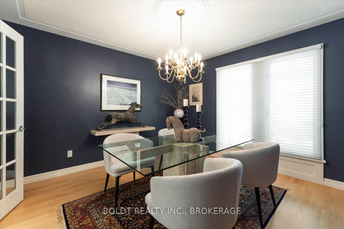 Photo 17 of 25 Royal York Road, St. Catharines, Lakeshore — HOMEH