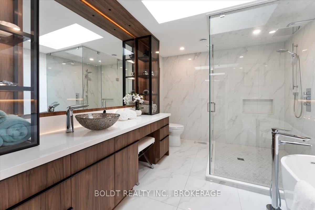 Photo 24 of 25 Royal York Road, St. Catharines, Lakeshore — HOMEH