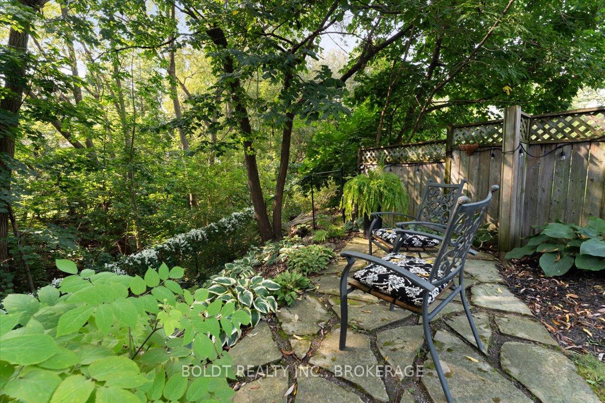 Photo 38 of 25 Royal York Road, St. Catharines, Lakeshore — HOMEH