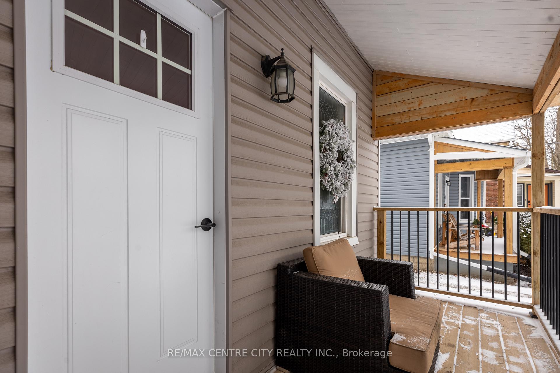 Photo 5 of 45 Arthur Avenue, St. Thomas — HOMEH